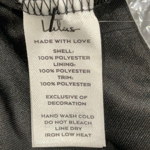 🆕 Lulus Radiant love black floral embroidered short sleeve skater dress size M - Picture 8 of 13